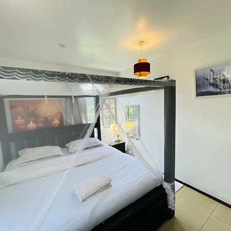 Modern Luxe Apartment With King Bed In Karen Nairobi Eksteriør bilde