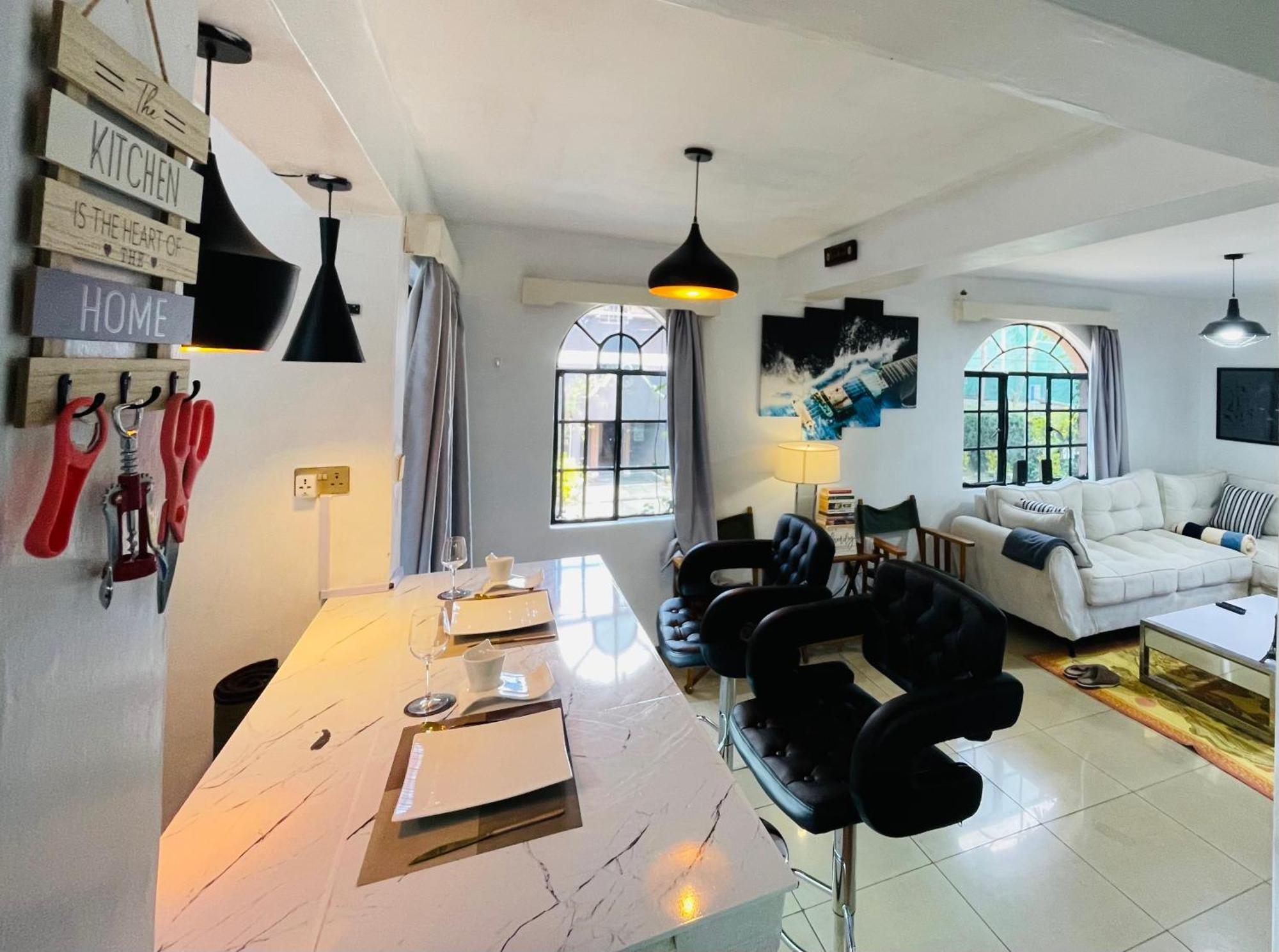 Modern Luxe Apartment With King Bed In Karen Nairobi Eksteriør bilde